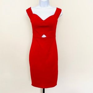 ❤️ Red Dress w/ sweetheart neckline ❤️